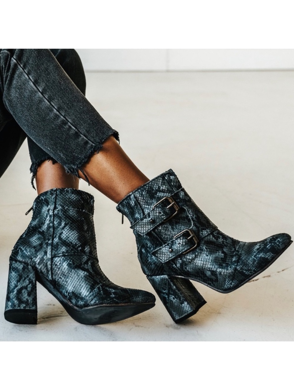 Freebird By Steven Joey Snakeskin Leather Booties Ankle Moto Boots Size 8 Rare